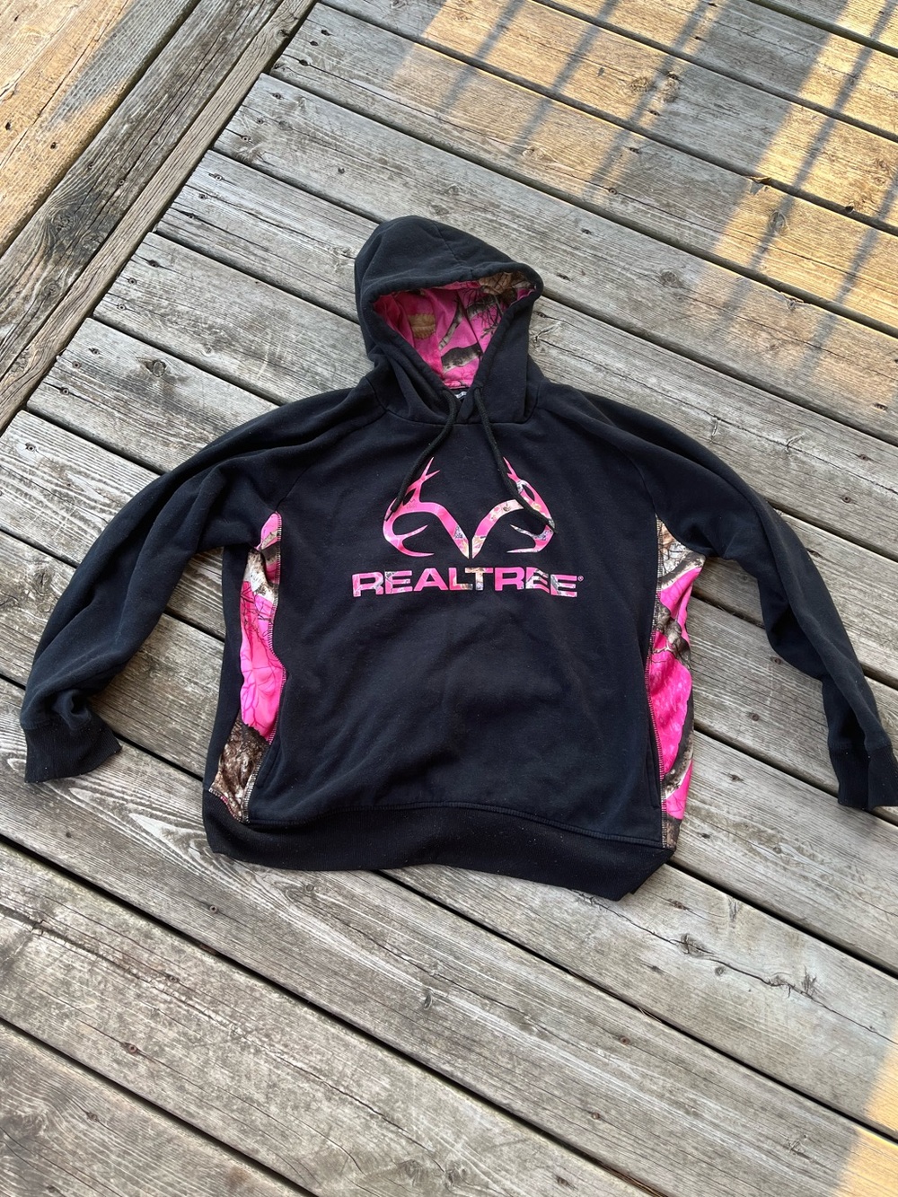 Realtree Women's Medium Black & Pink Camo Pullover Hoodie